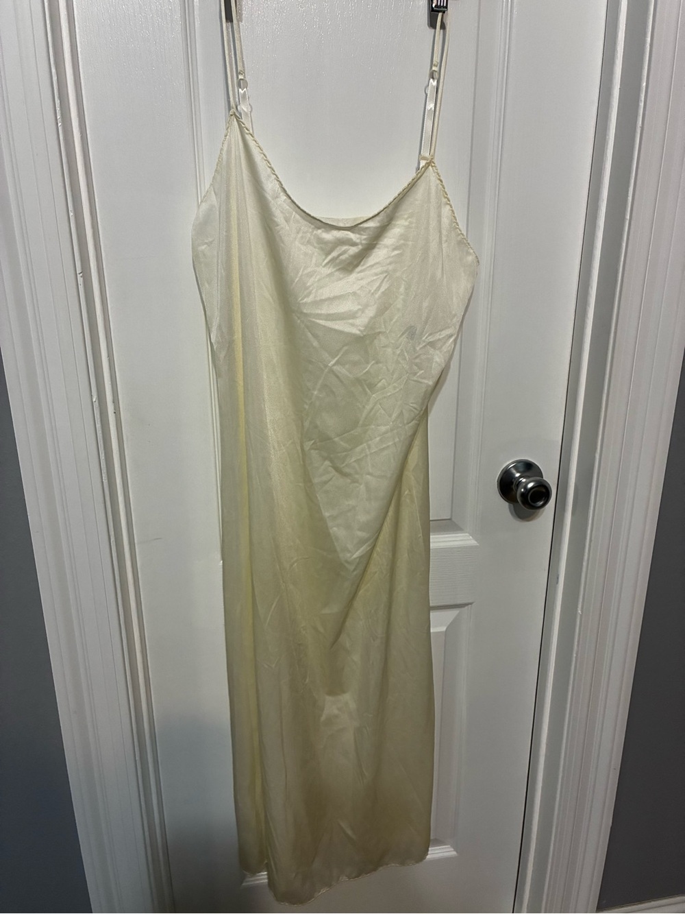 Vanity fair maxi slip size 36